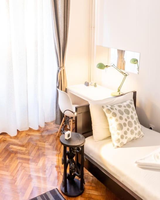 Central And Comfy 2Bdr Apartment Near Parliament ベオグラード エクステリア 写真