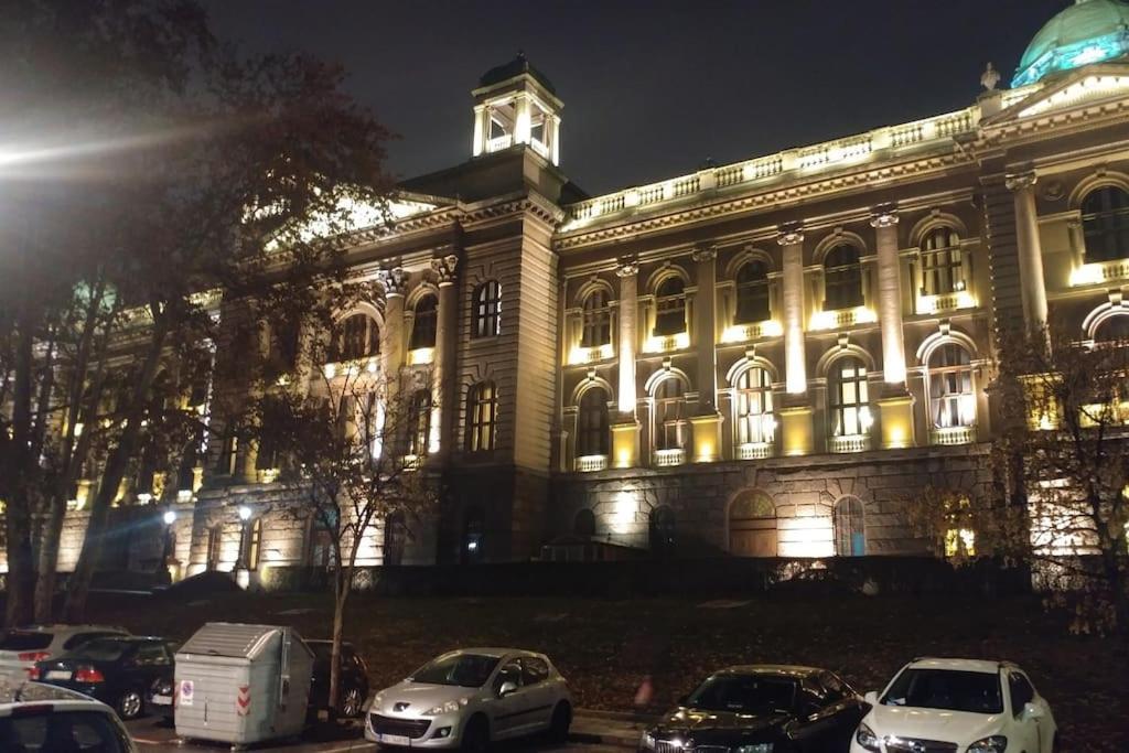 Central And Comfy 2Bdr Apartment Near Parliament ベオグラード エクステリア 写真